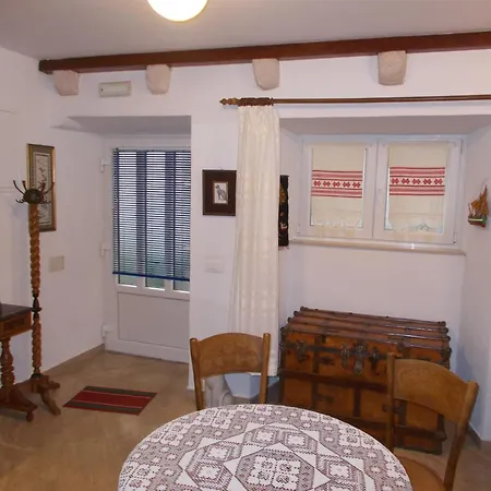 Apartment Kapo Authentic Old Town