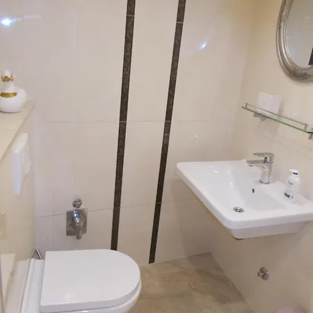 Kapo Authentic Old Town *