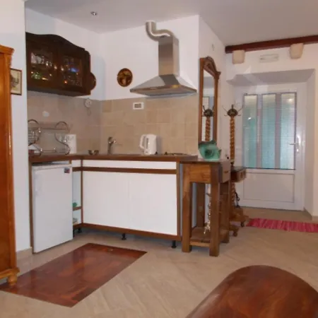 Kapo Authentic Old Town دوبروفينك